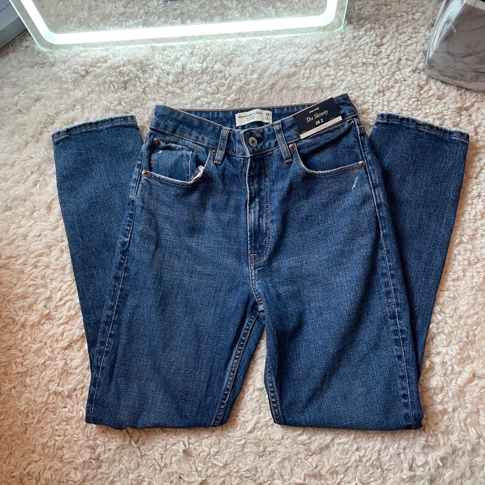 Abercrombie & Fitch Women’s Blue Skinny Jeans - Picture 5 of 9